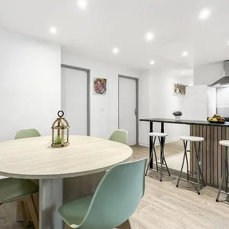 La Coloc Choco: Coliving With Private & Amenities * Annemasse