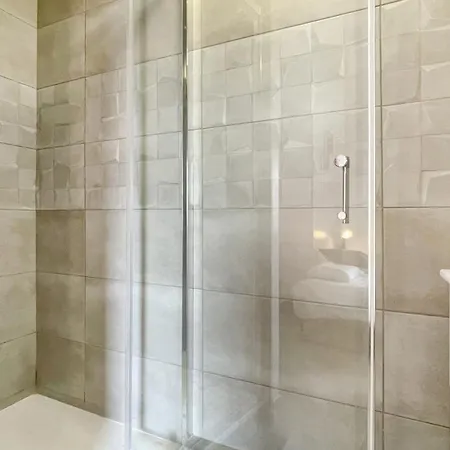 La Coloc Choco: Coliving With Private & Amenities Guest house