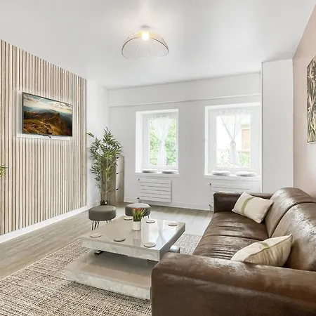 La Coloc Choco: Coliving With Private & Amenities * Annemasse