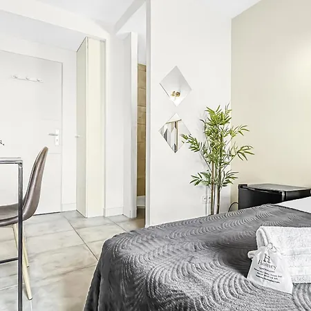 La Coloc Choco: Coliving With Private & Amenities Guest house Annemasse