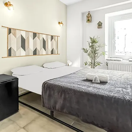 La Coloc Choco: Coliving With Private & Amenities Annemasse