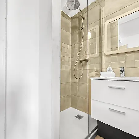 La Coloc Choco: Coliving With Private & Amenities * Annemasse