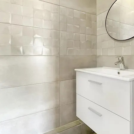 ゲストハウス La Coloc Choco - Belle Colocation En Hypercentre / 5 Privees / Salle De Bains Privative / Proche Gare Et Tram / Wifi Et Netflix アンヌマス